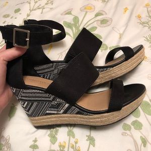 Black and white wedges